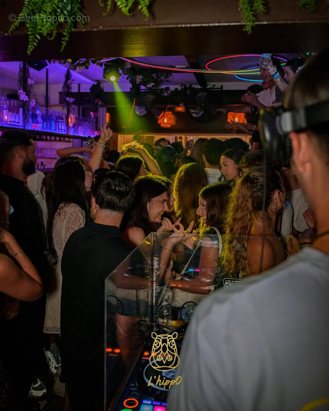 Commerce à CANET-EN-ROUSSILLON