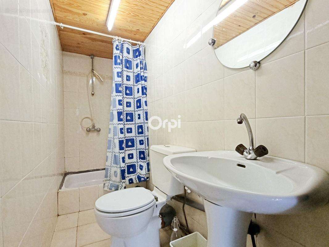 Maison à SAINT-PRIVAT-DES-VIEUX