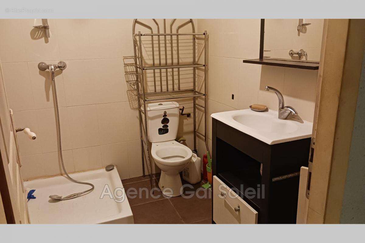 Maison à NISSAN-LEZ-ENSERUNE