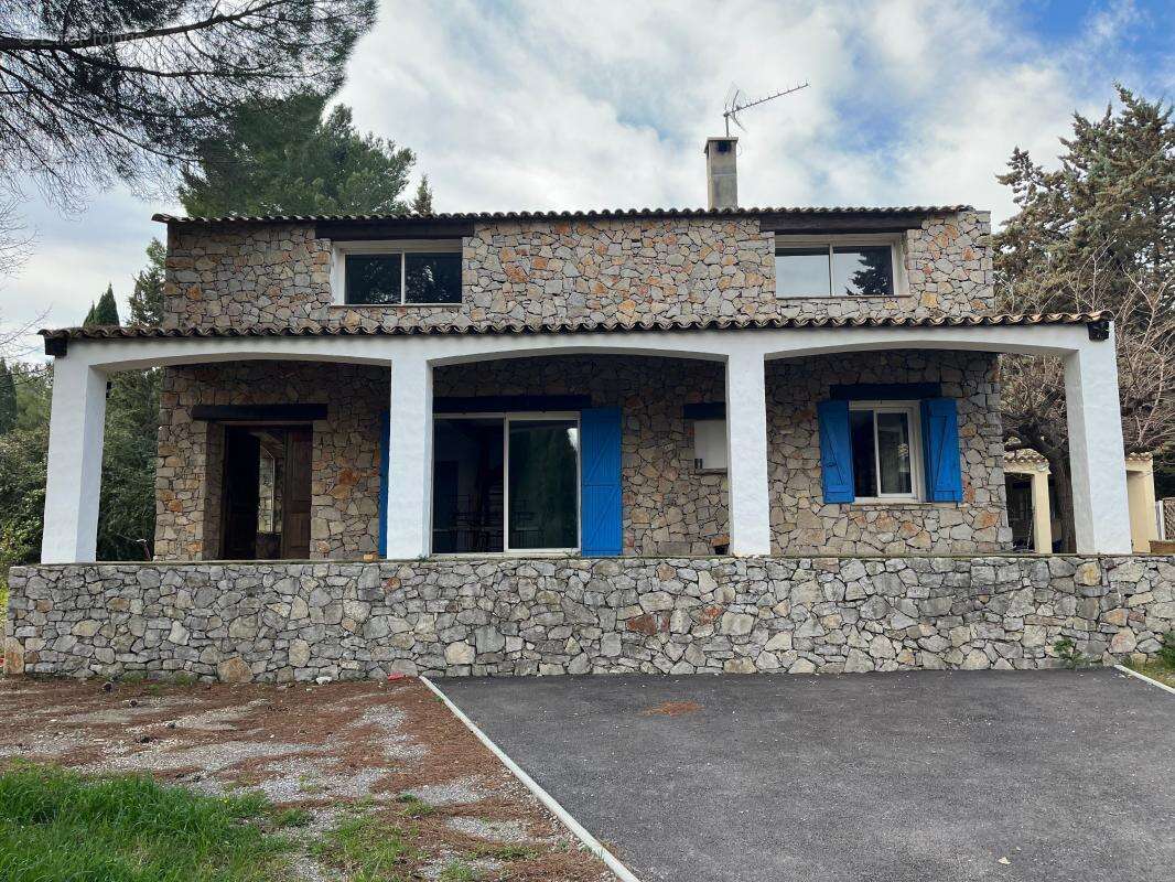 Maison à VILLEVEYRAC