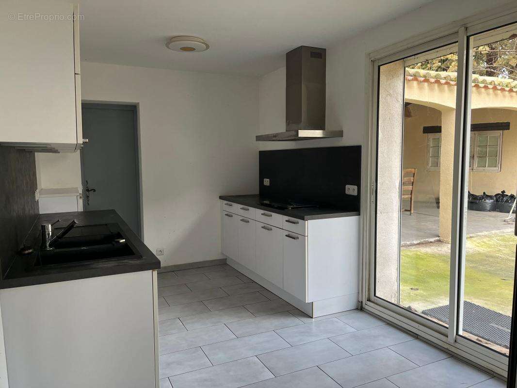 Maison à VILLEVEYRAC