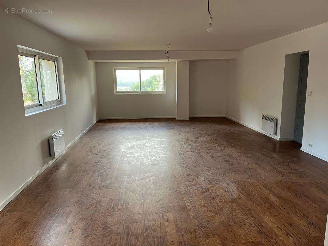 Maison à VILLEVEYRAC