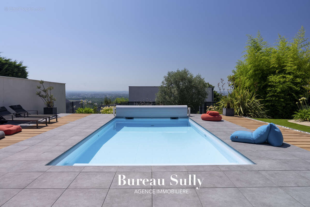 Maison à RILLIEUX-LA-PAPE