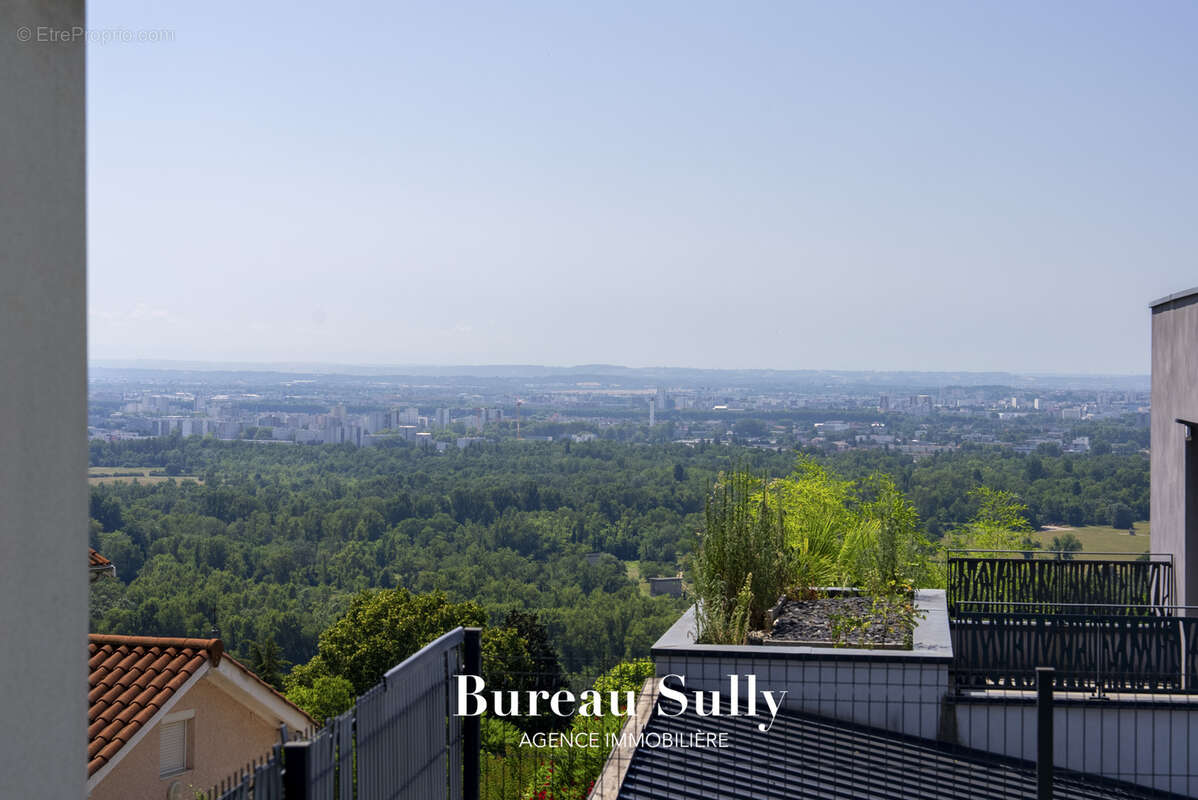 Maison à RILLIEUX-LA-PAPE