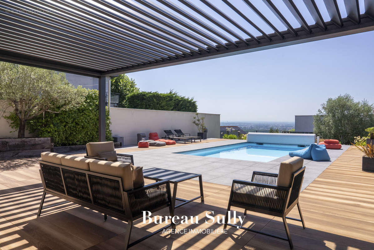 Maison à RILLIEUX-LA-PAPE