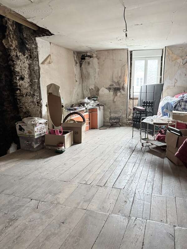 Maison à DUN-LE-PALESTEL