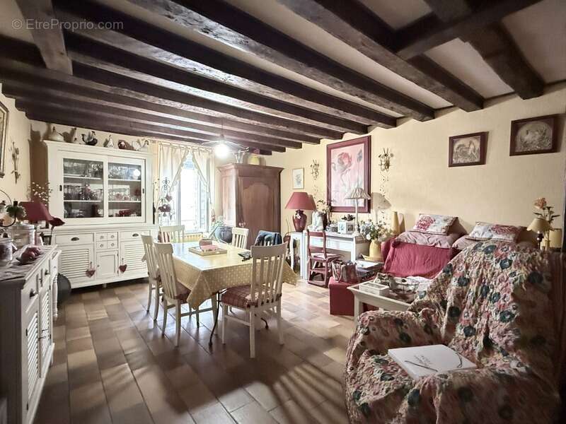 Maison à DUN-LE-PALESTEL