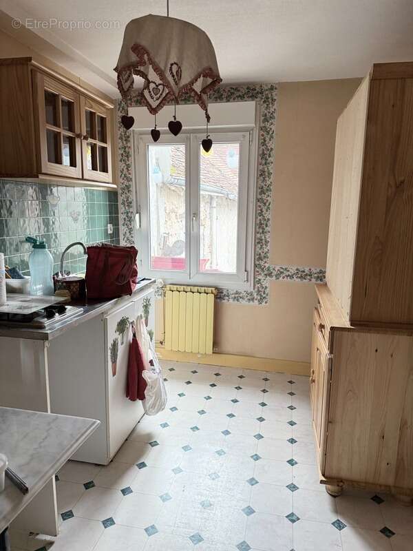 Maison à DUN-LE-PALESTEL