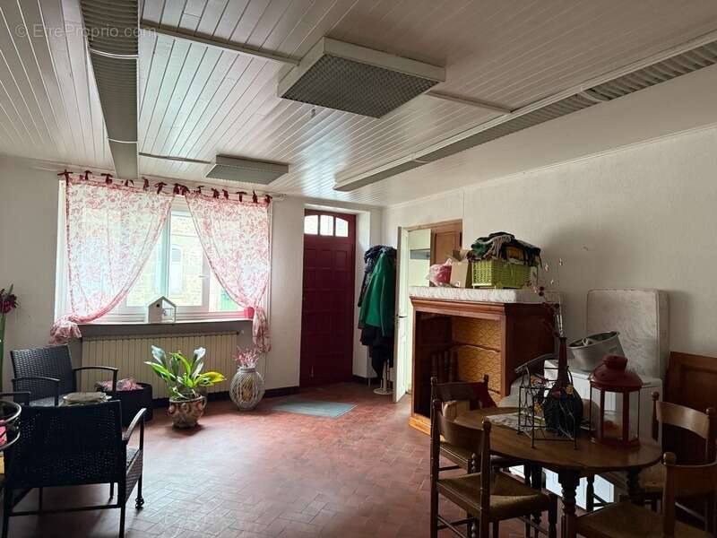 Maison à DUN-LE-PALESTEL