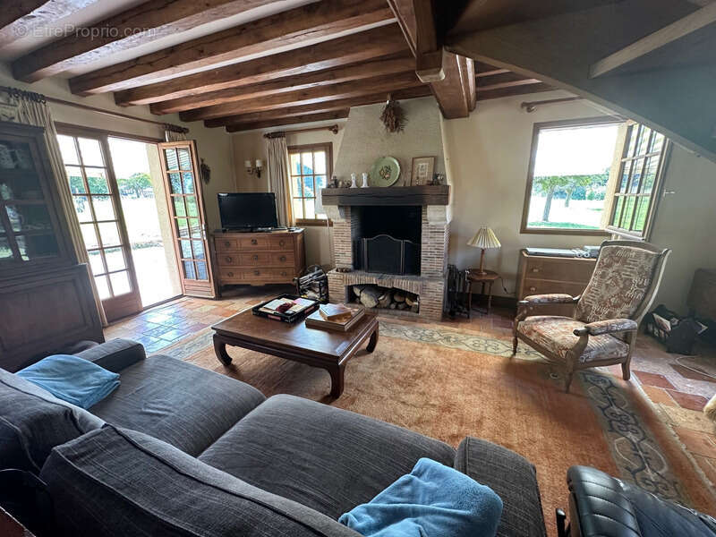 Maison à SAINT-GEORGES-DU-VIEVRE