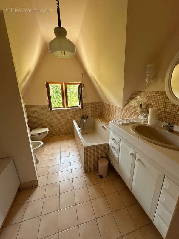 Maison à SAINT-GEORGES-DU-VIEVRE