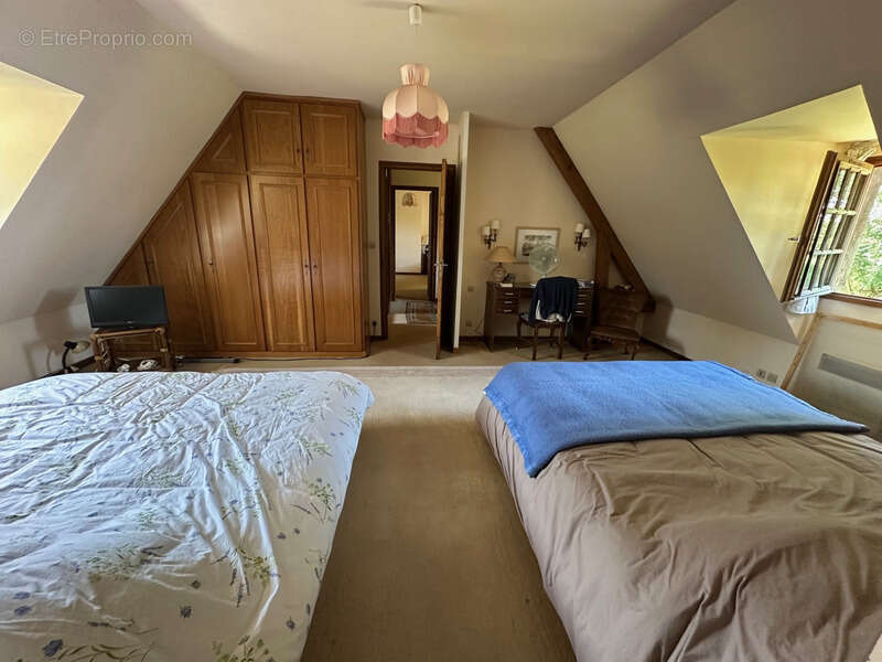 Maison à SAINT-GEORGES-DU-VIEVRE