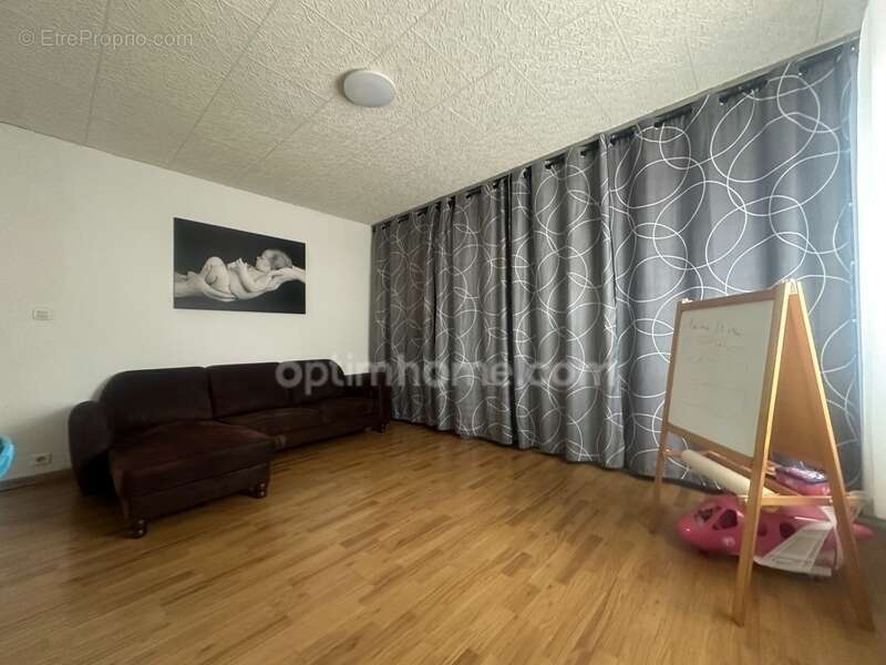 Maison à FRESNES-LES-MONTAUBAN