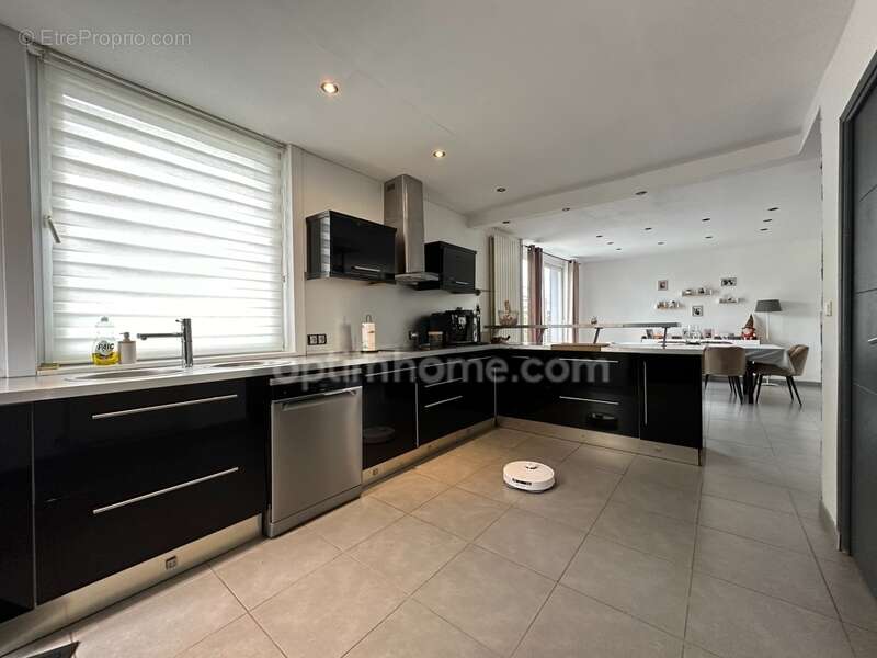 Maison à FRESNES-LES-MONTAUBAN