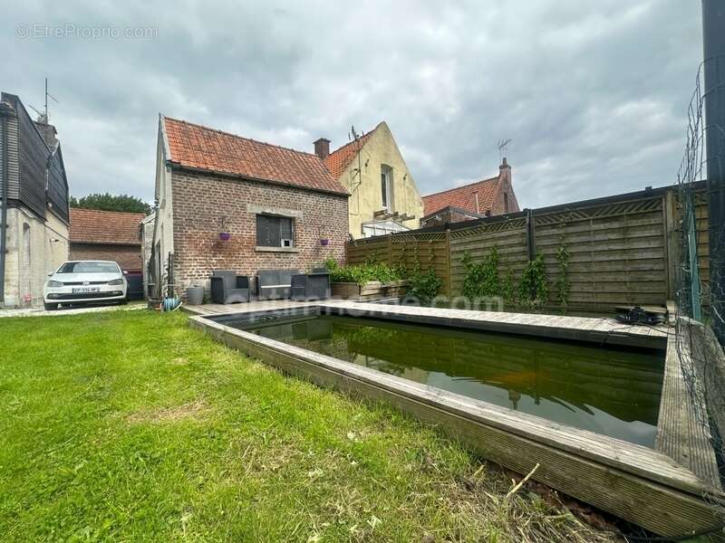Maison à FRESNES-LES-MONTAUBAN