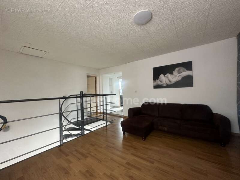 Maison à FRESNES-LES-MONTAUBAN