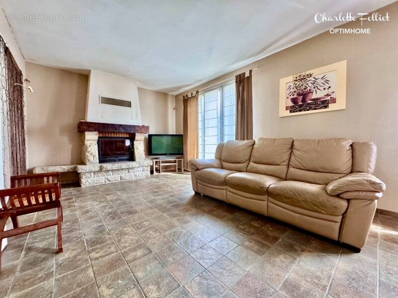 Maison à LE MINIHIC-SUR-RANCE