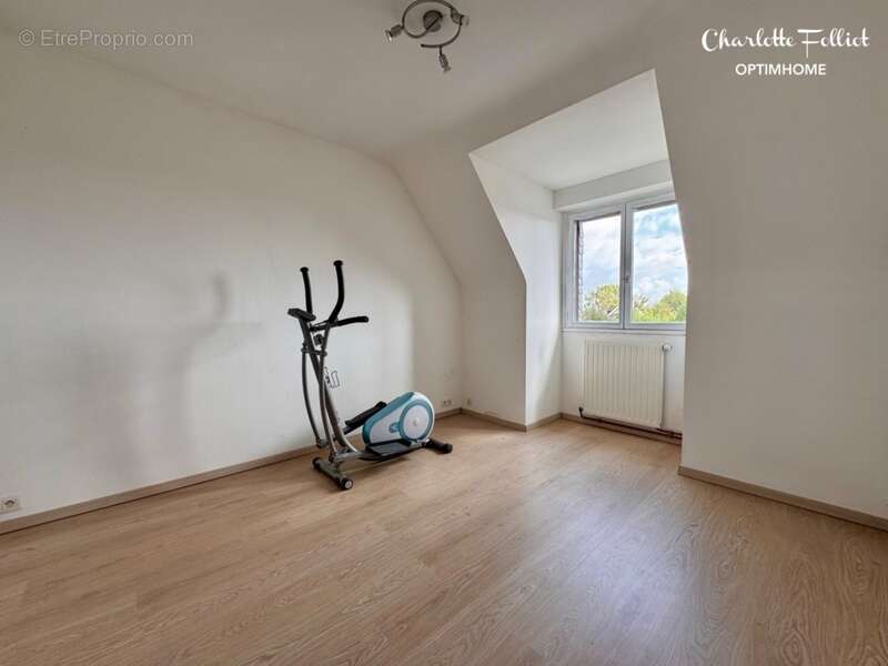 Maison à LE MINIHIC-SUR-RANCE