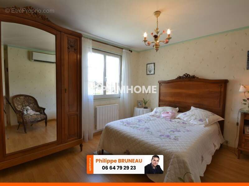 Maison à NEAUPHLETTE