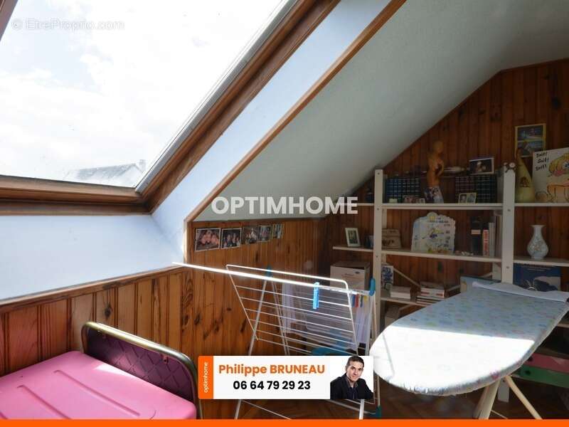 Maison à NEAUPHLETTE