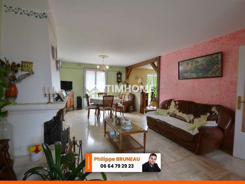 Maison à NEAUPHLETTE