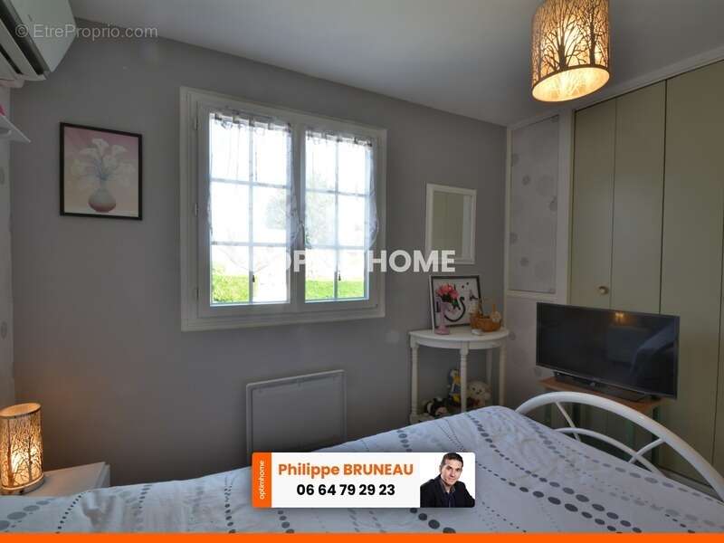 Maison à NEAUPHLETTE