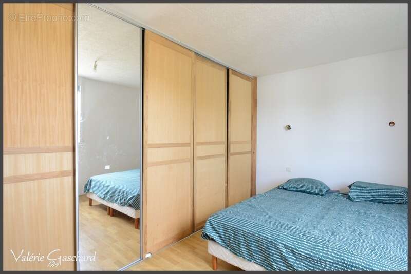 Maison à SAINT-SEURIN-SUR-L&#039;ISLE