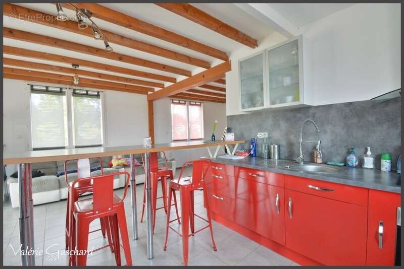 Maison à SAINT-SEURIN-SUR-L&#039;ISLE