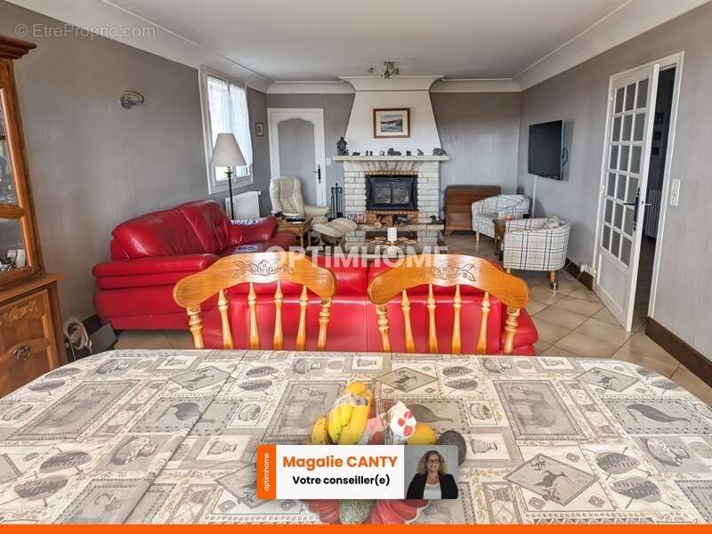 Maison à SAINT-MESMIN