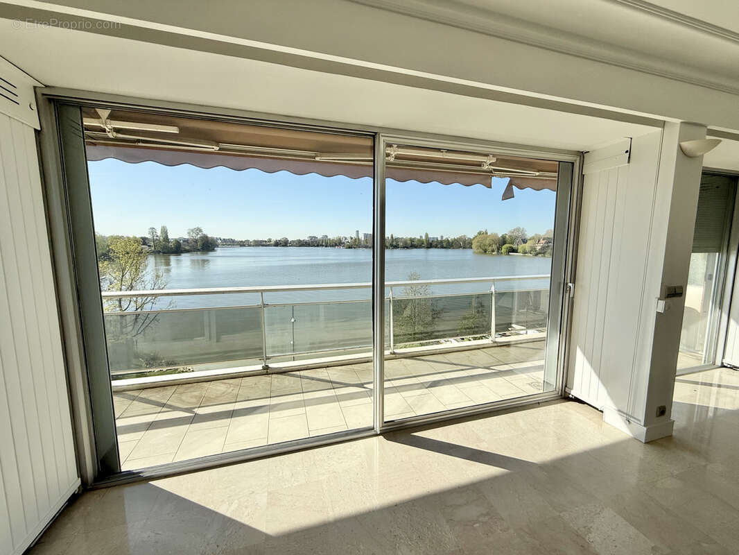 Appartement à ENGHIEN-LES-BAINS