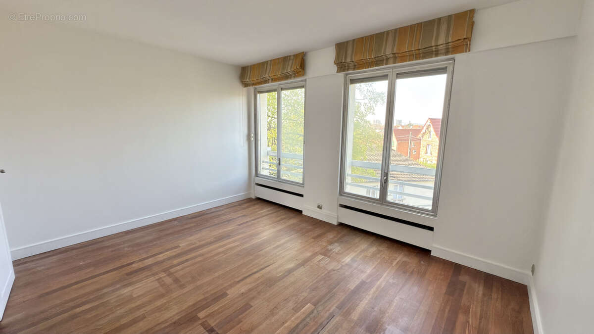 Appartement à ENGHIEN-LES-BAINS