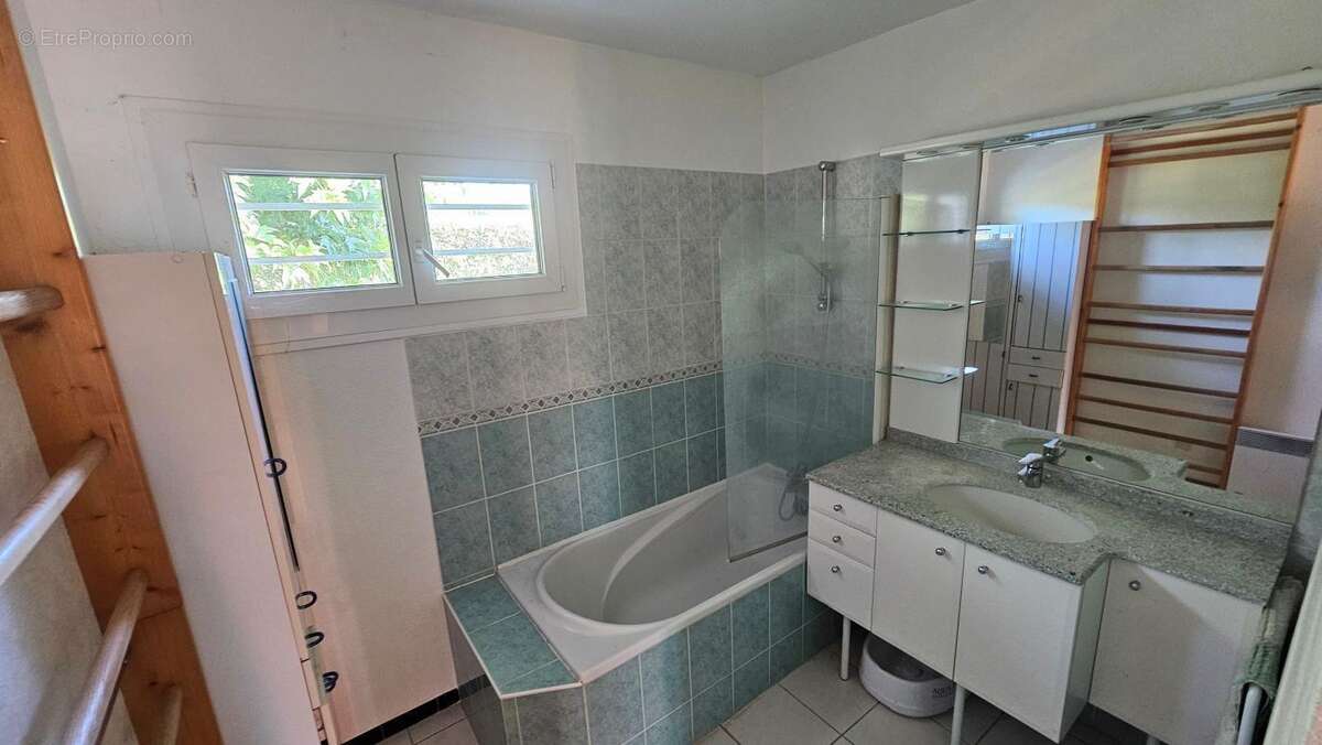 Maison à SAINT-JEAN-DE-MOIRANS