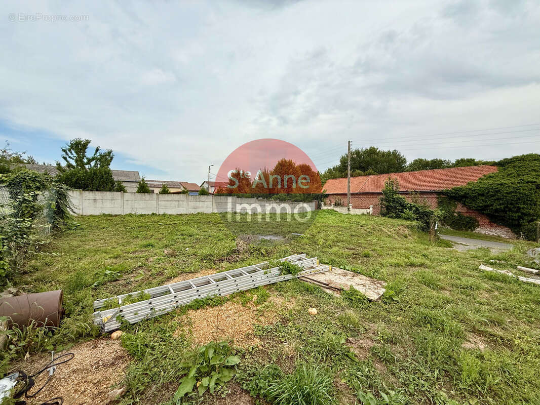 Terrain à ROYE