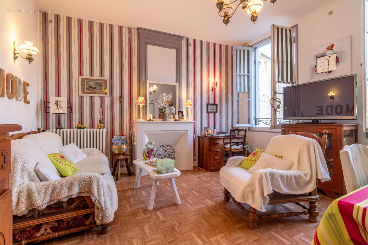 Maison à SAINT-SAVINIEN