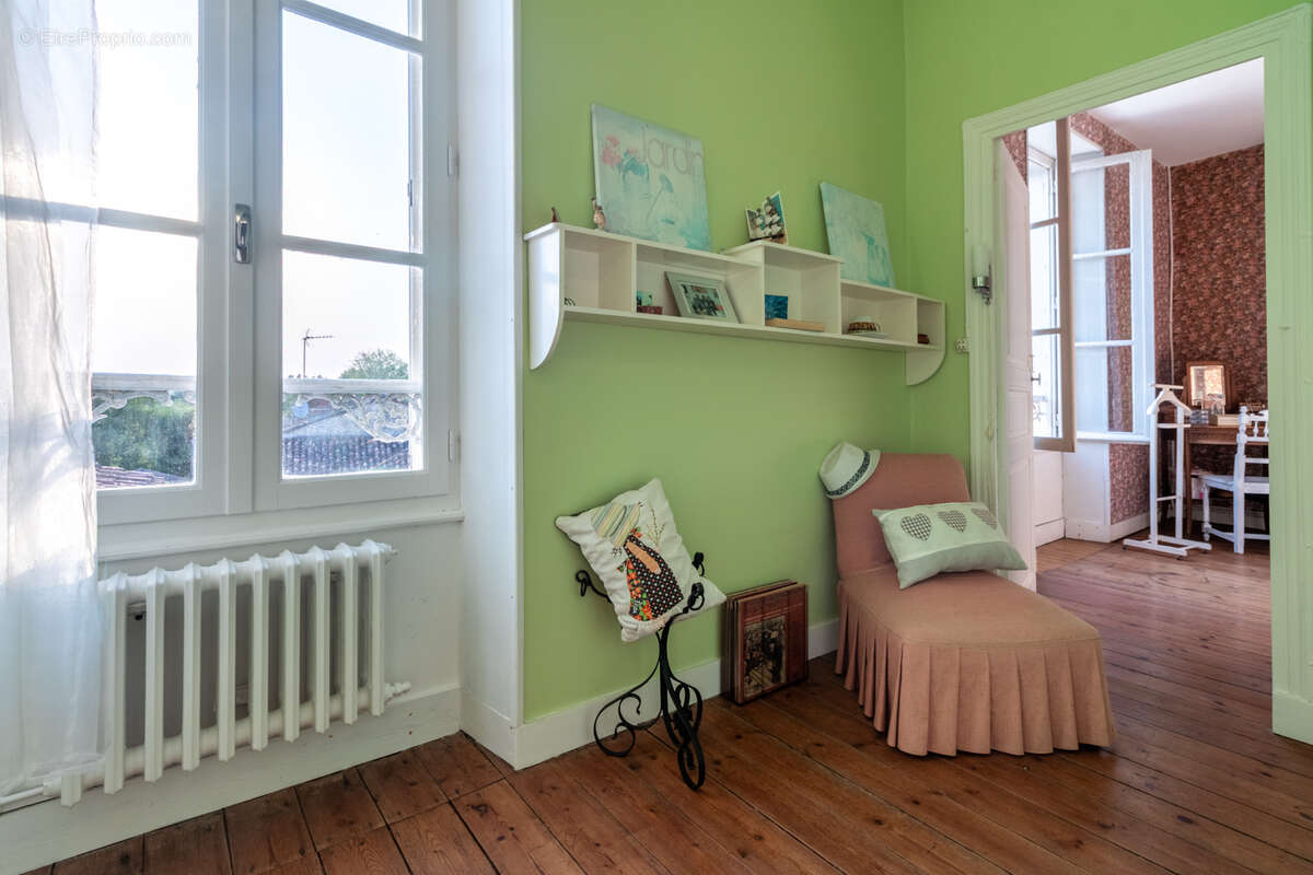 Maison à SAINT-SAVINIEN