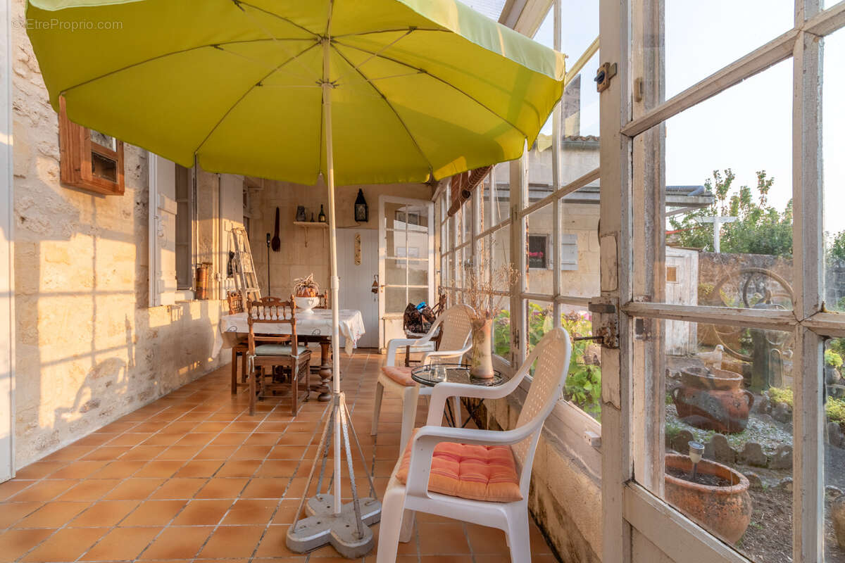 Maison à SAINT-SAVINIEN