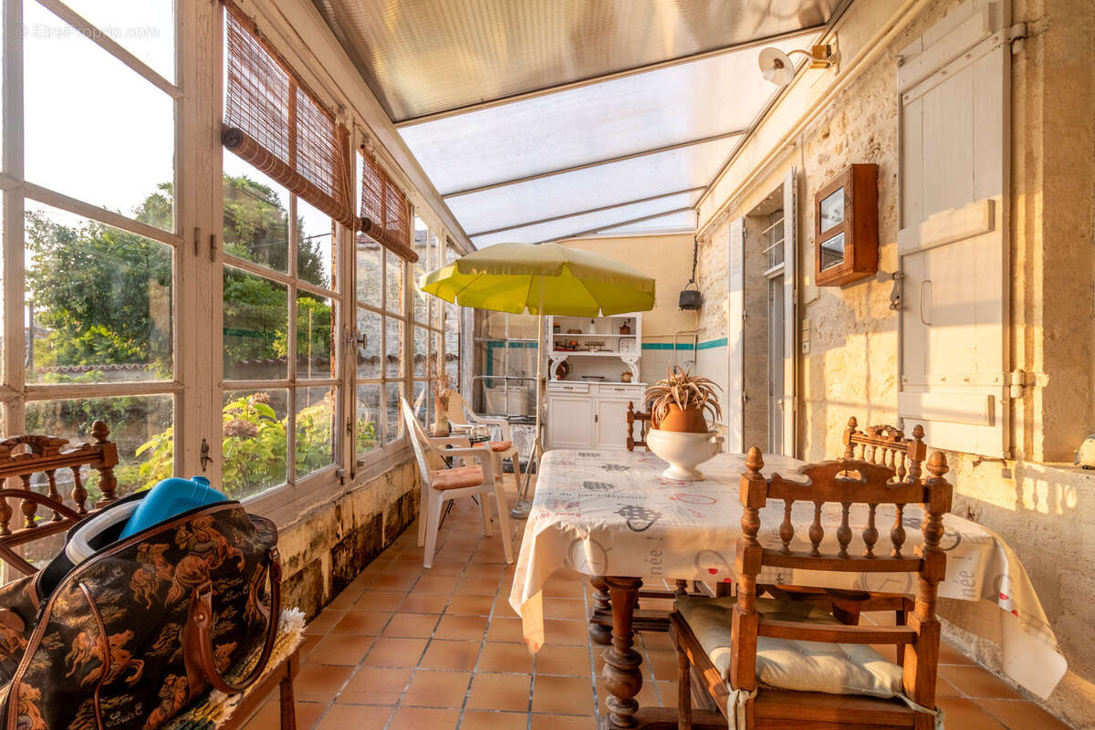 Maison à SAINT-SAVINIEN