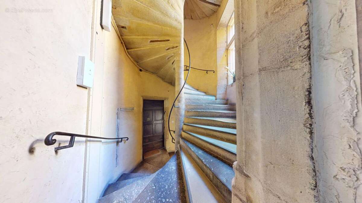 Appartement à LYON-5E