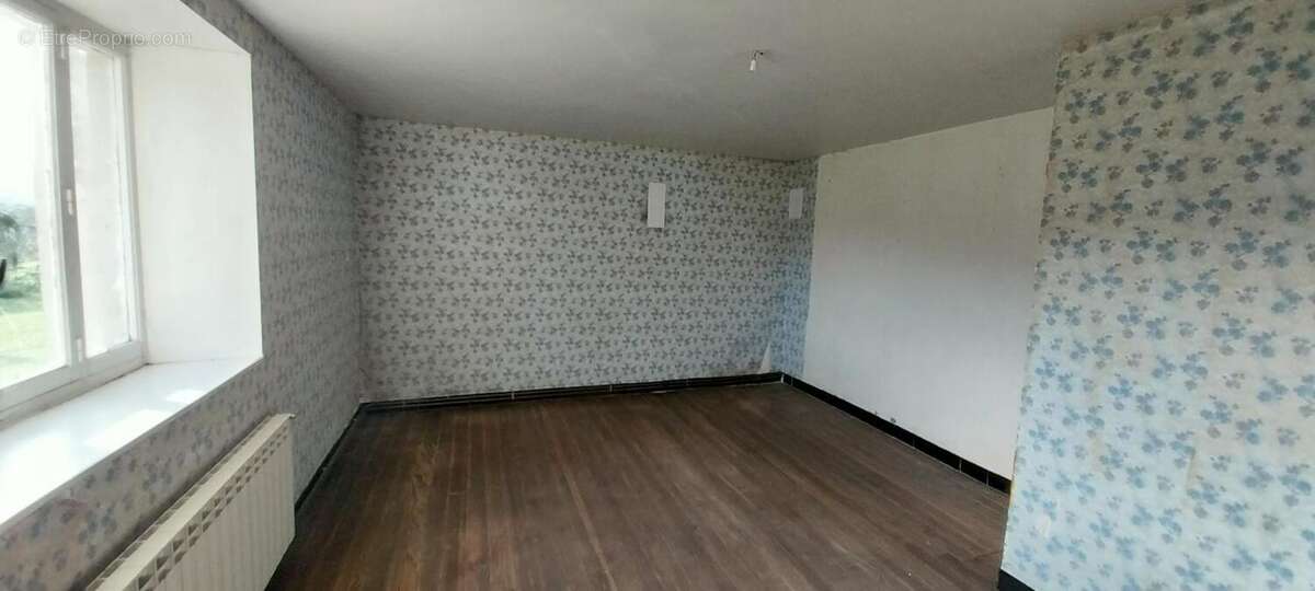 Maison à LE VAL-D&#039;AJOL