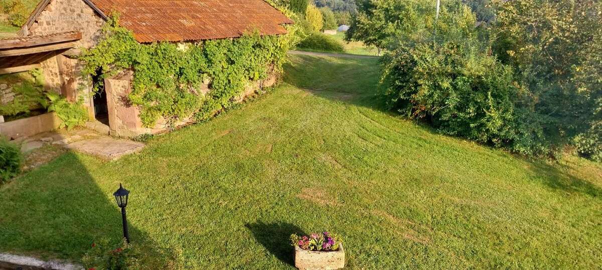 Maison à LE VAL-D&#039;AJOL