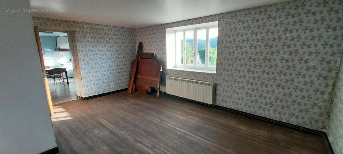 Maison à LE VAL-D&#039;AJOL