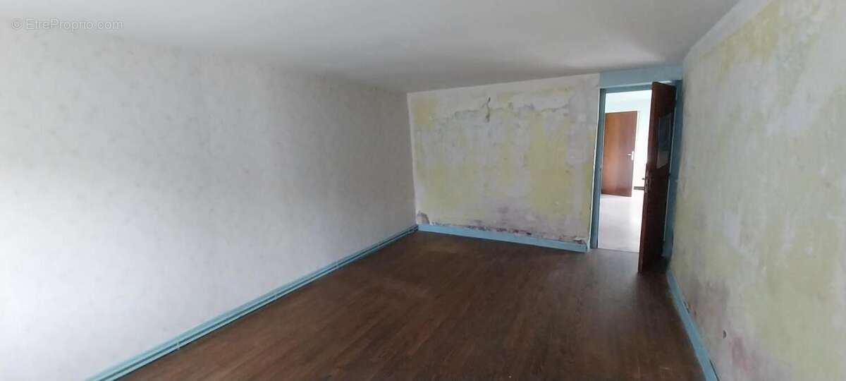 Maison à LE VAL-D&#039;AJOL