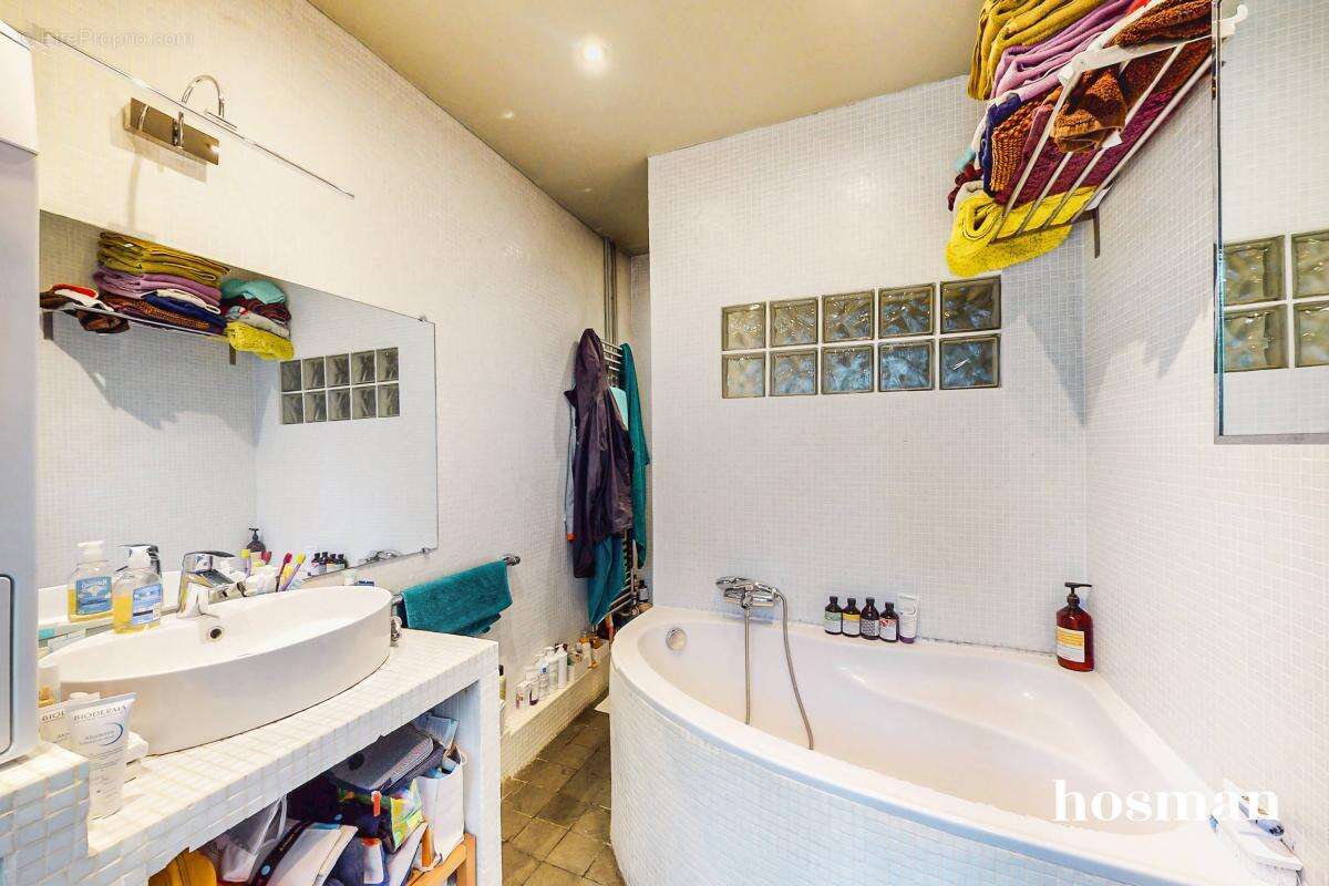 Appartement à PARIS-10E