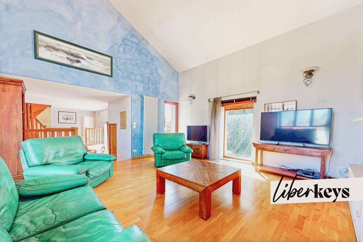 Maison à CHAZAY-D&#039;AZERGUES