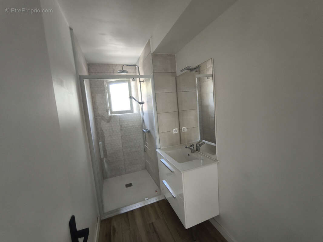 Appartement à LA VALETTE-DU-VAR