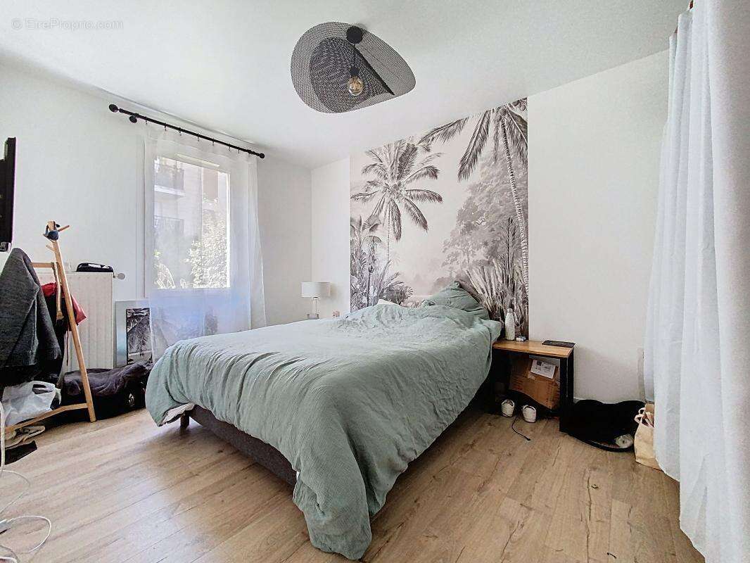 Appartement à VOISINS-LE-BRETONNEUX