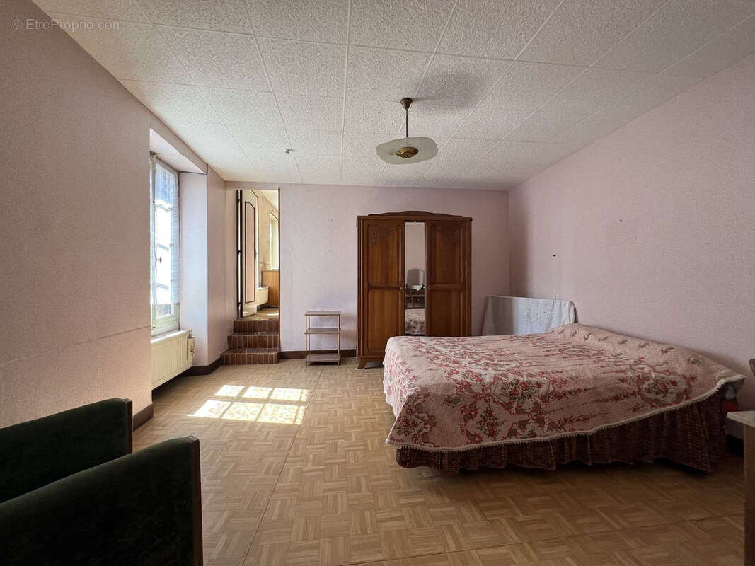 Maison à MORTAGNE-AU-PERCHE