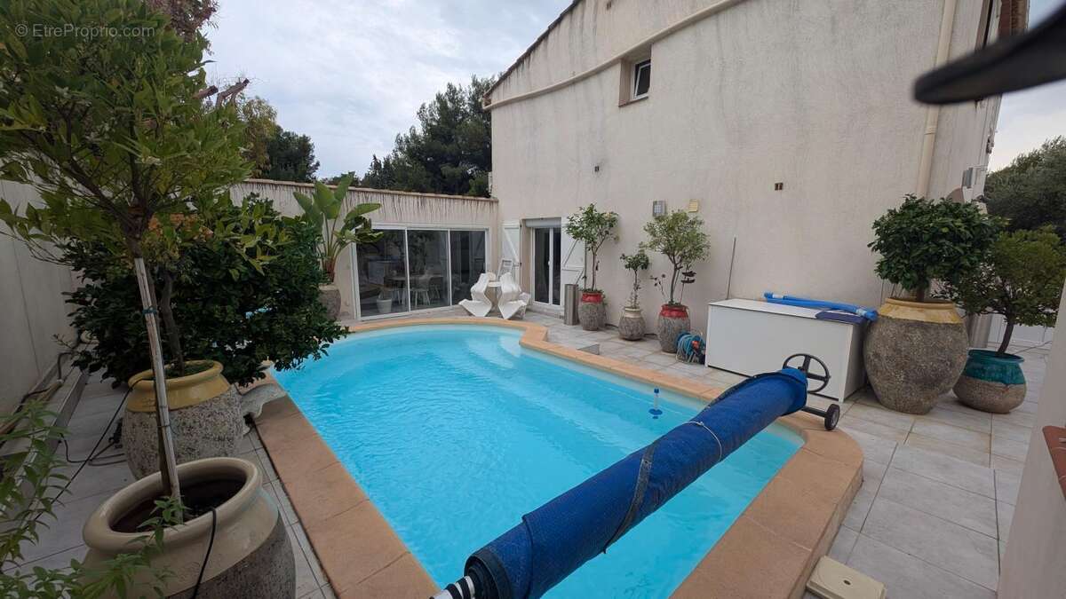 Maison à SIX-FOURS-LES-PLAGES