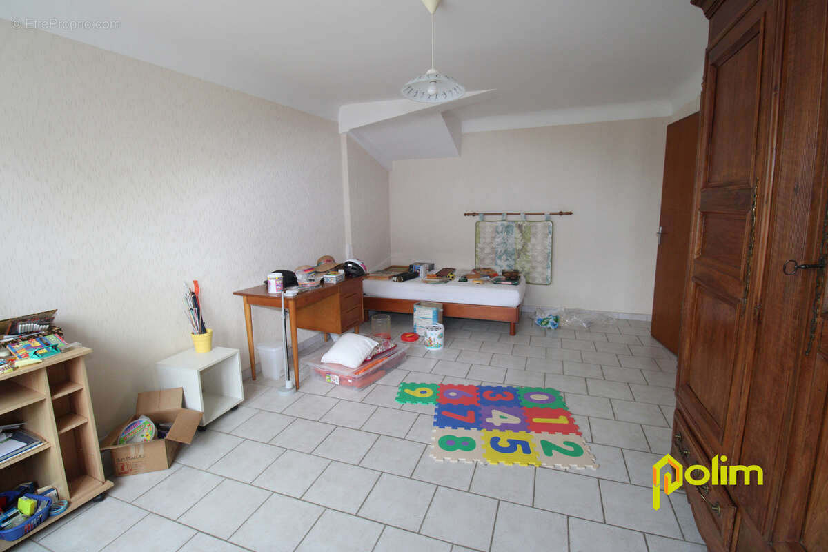 Maison à GROSROUVRES