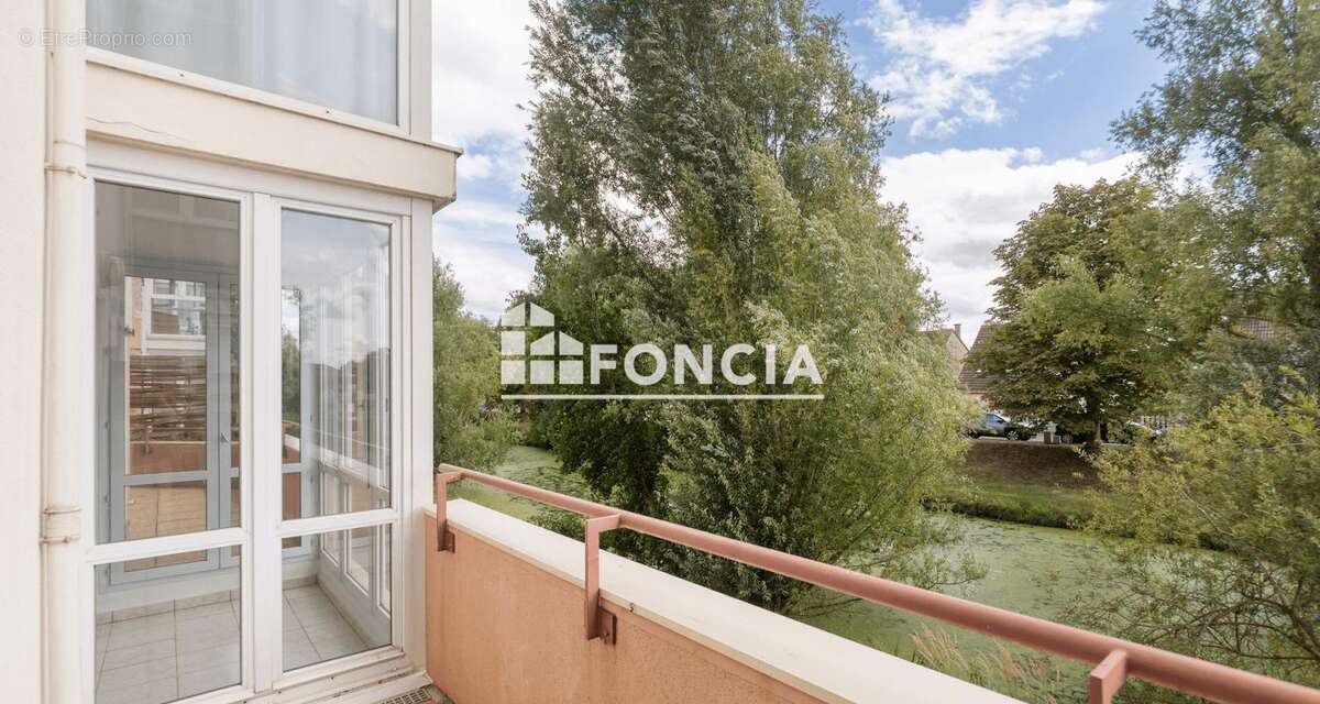 Appartement à MOISSY-CRAMAYEL